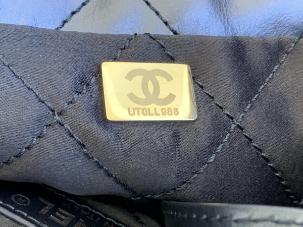 CL LARGE 22 HANDBAG