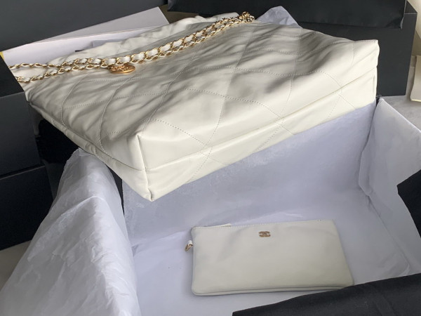 CL LARGE 22 HANDBAG