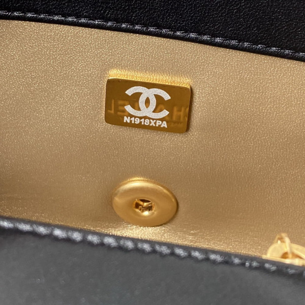 CL FLAP BAG