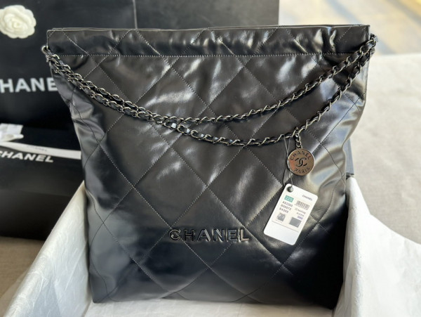 CL LARGE 22 HANDBAG