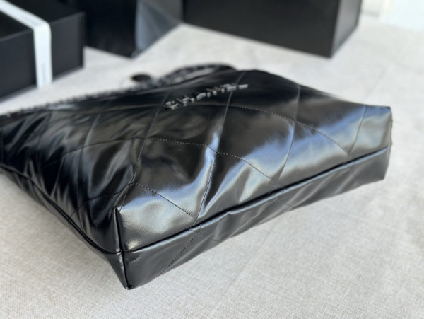 CL LARGE 22 HANDBAG