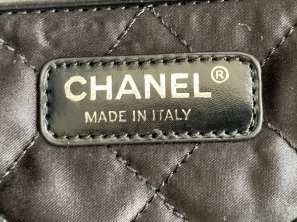 CL LARGE 22 HANDBAG