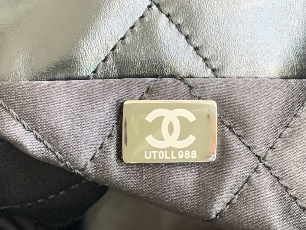 CL LARGE 22 HANDBAG