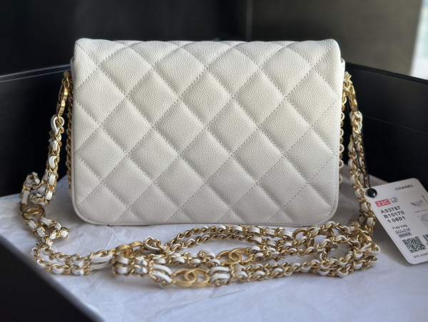 CL MINI FLAP BAG