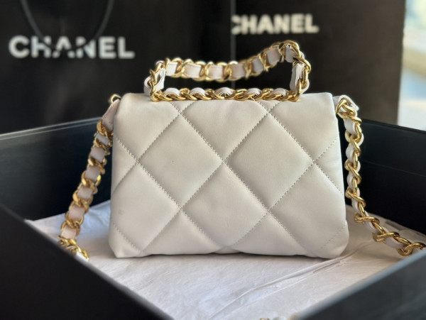 CL SMALL FLAP BAG
