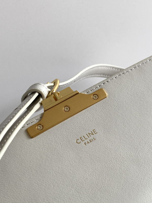Ce**e triomphe shoulder bag