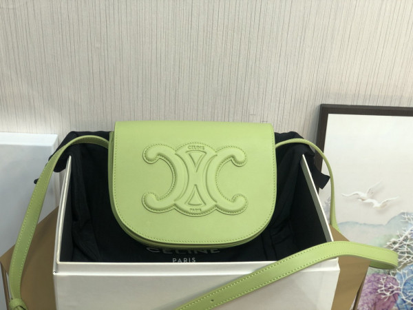 Ce**e folco cuir triomphe
