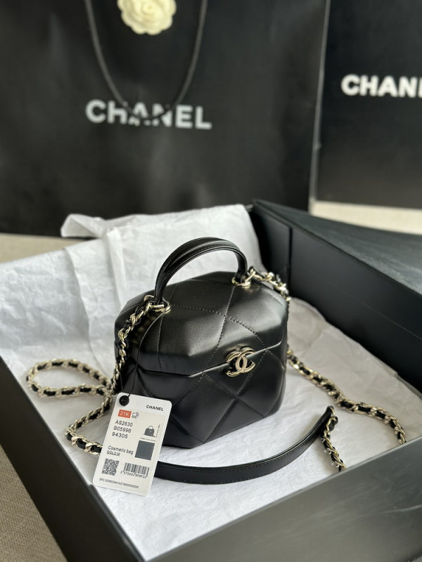 CL VANITY CASE
