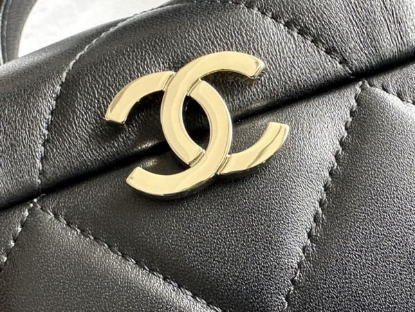 CL VANITY CASE