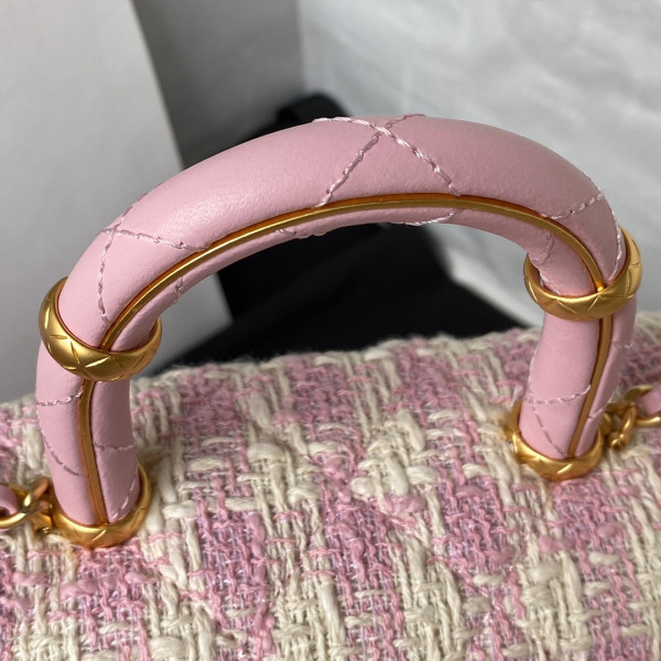 CL FLAP BAG WITH TOP HANDLE