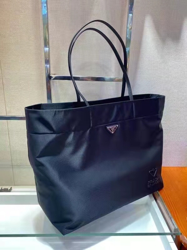 Pra*a re-nylon and saffiano leather tote bag