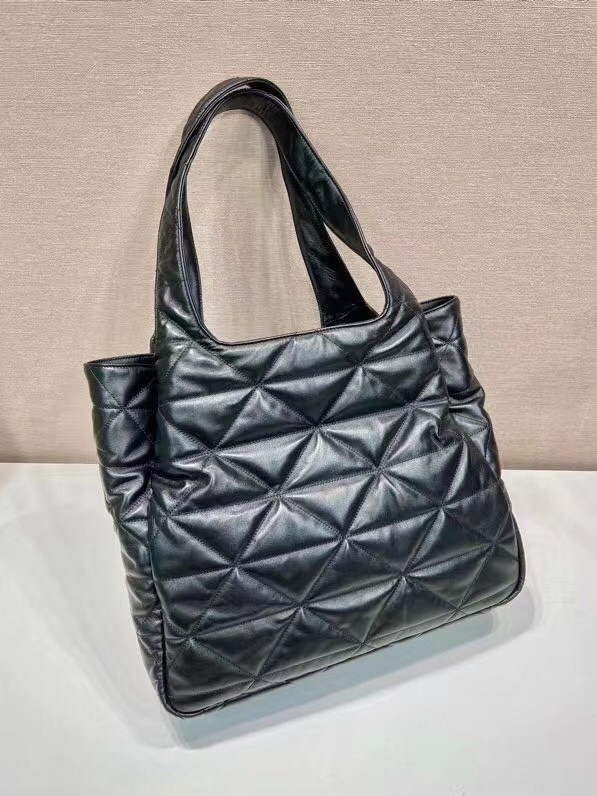 Pra*a large tote bag