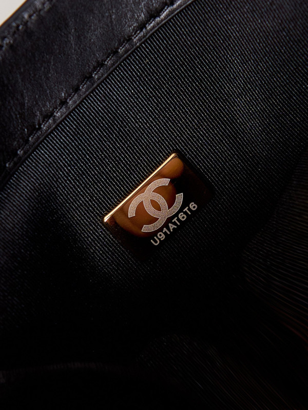 CL SMALL TOTE