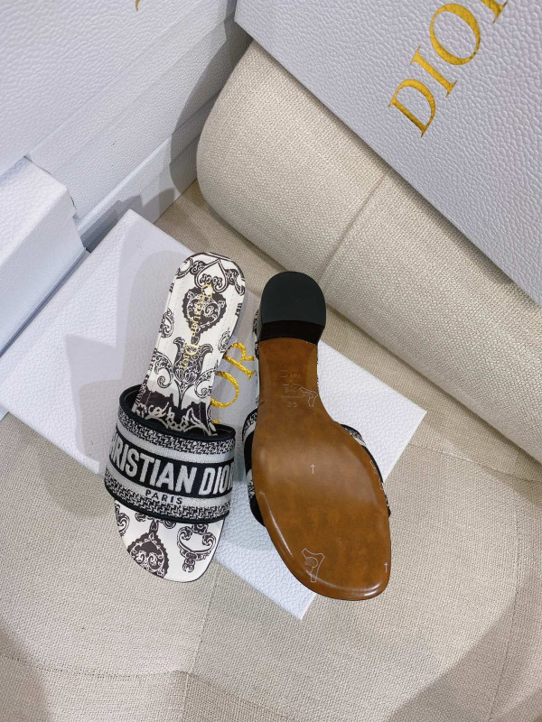 D*or dway heeled slide