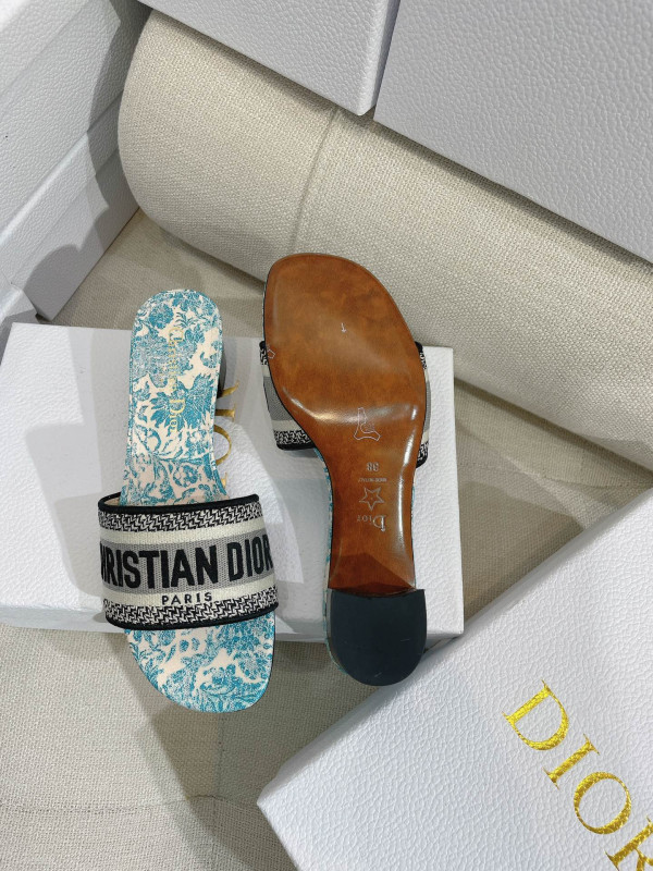 D*or dway heeled slide
