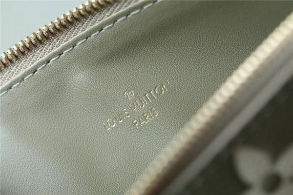 l**is V*t*n pochette fÉlicie