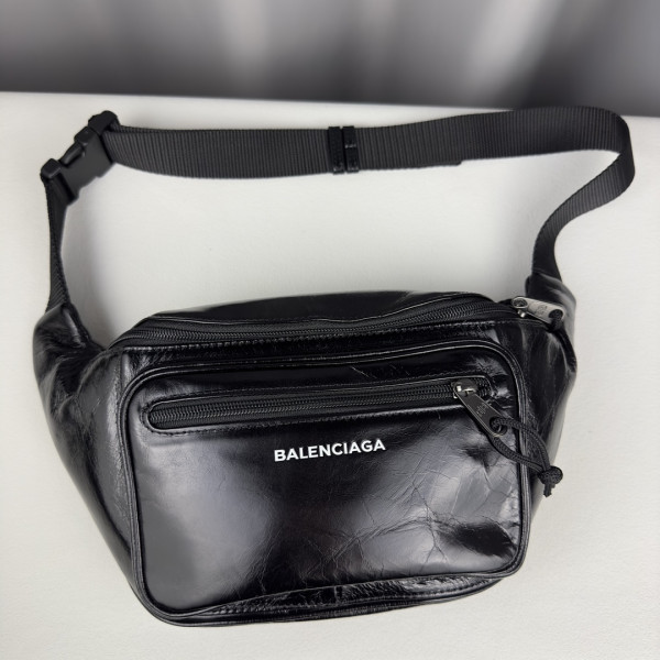 Ba*len*cia*ga everyday beltpack