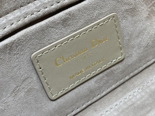 D*or lady d-joy bag