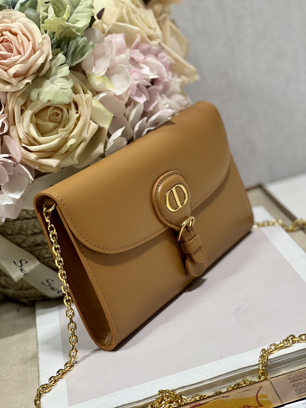 D*or bobby east-west pouch with chain