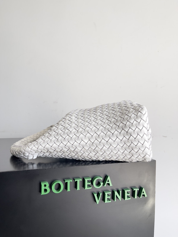 Bo*te*ga ve*ne*ta small andiamo