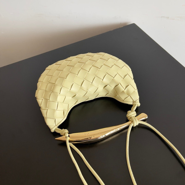 Bo*te*ga ve*ne*ta mini sardine top handle bag