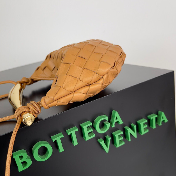Bo*te*ga ve*ne*ta mini sardine top handle bag