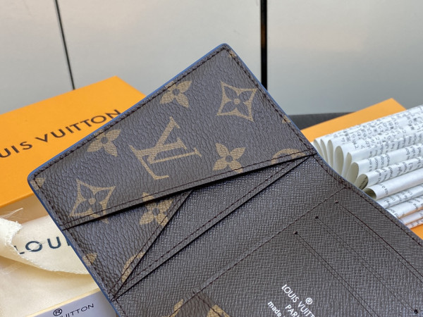 l**is V*t*n pocket organizer