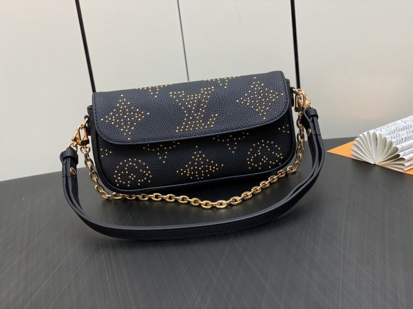 l**is V*t*n wallet on chain ivy