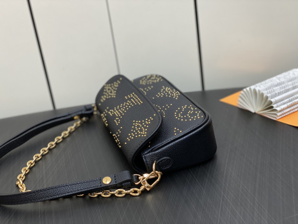 l**is V*t*n wallet on chain ivy