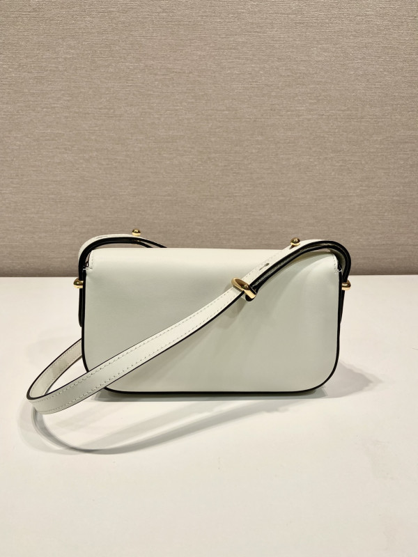 Pra*a patent bag-20*10*4cm