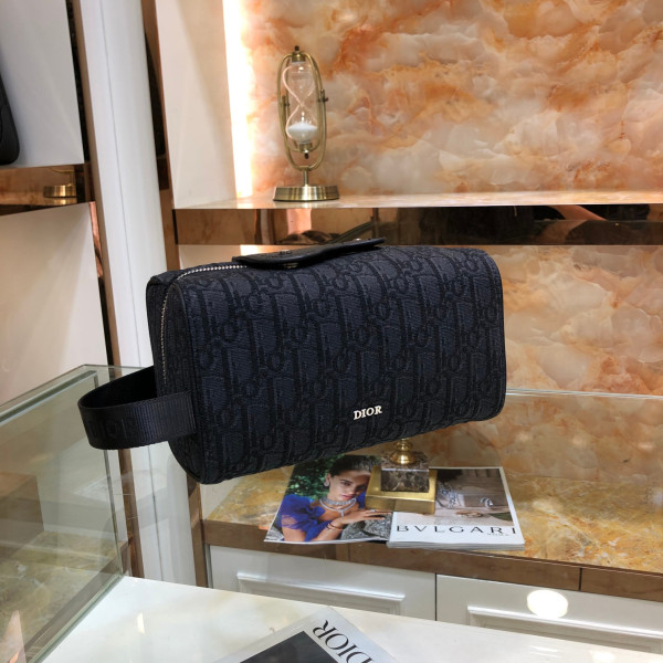 D*or lingot toiletry bag