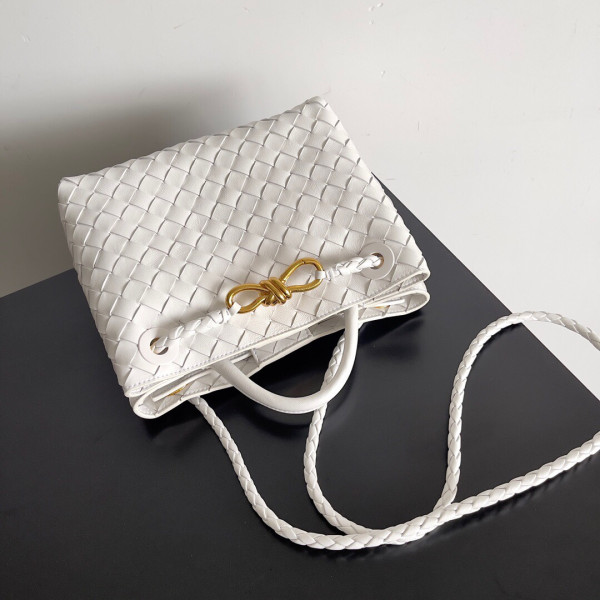 Bo*te*ga ve*ne*ta small andiamo-25*22*10.5cm