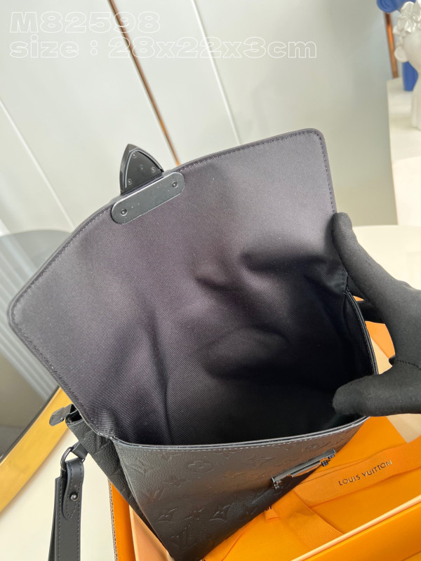 l**is V*t*n s-lock pochette