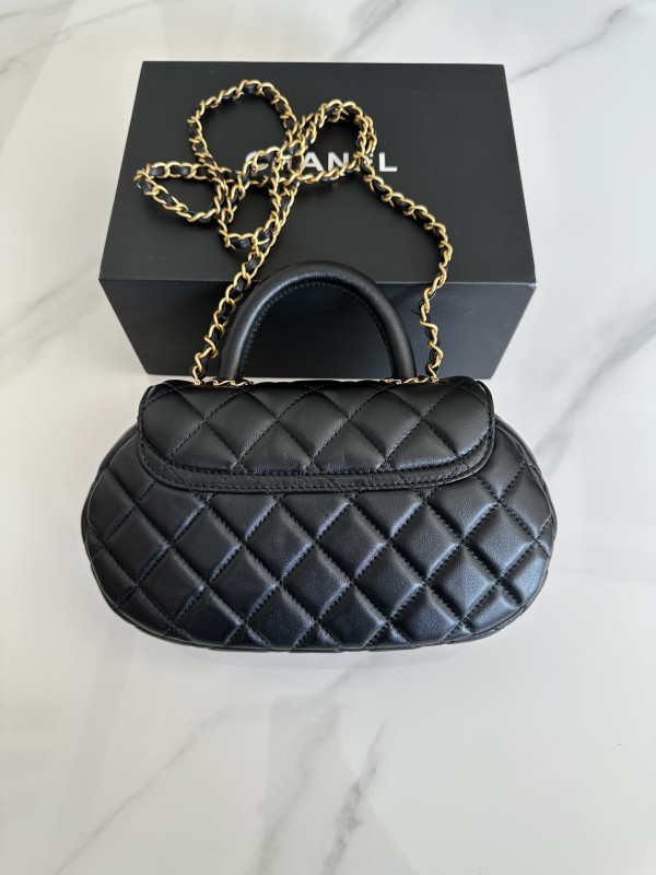 CL FLAP BAG WITH TOP HANDLE