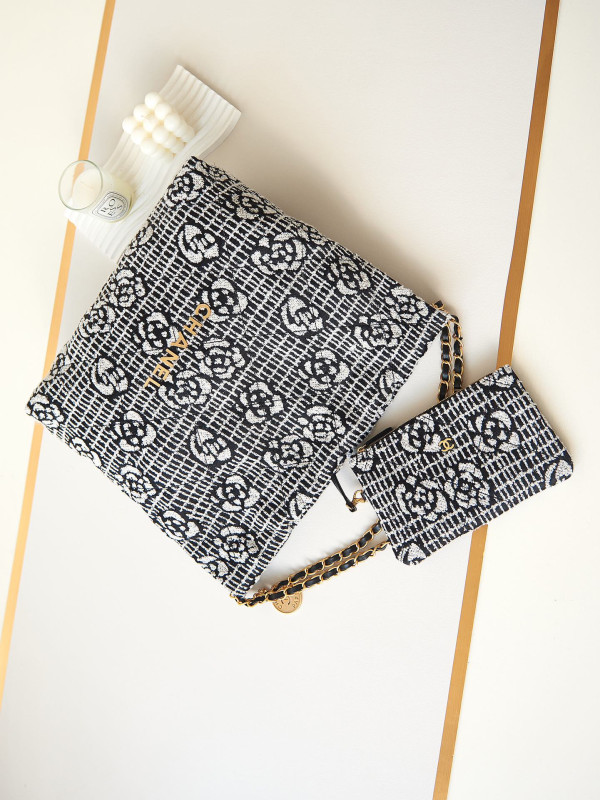 CL 22 HANDBAG