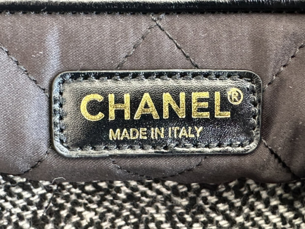CL 22 HANDBAG-38*42*8 cm
