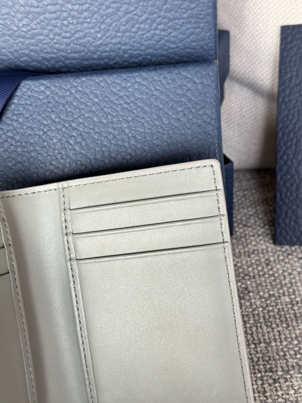 D*or wallet