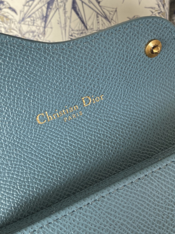 D*or wallet