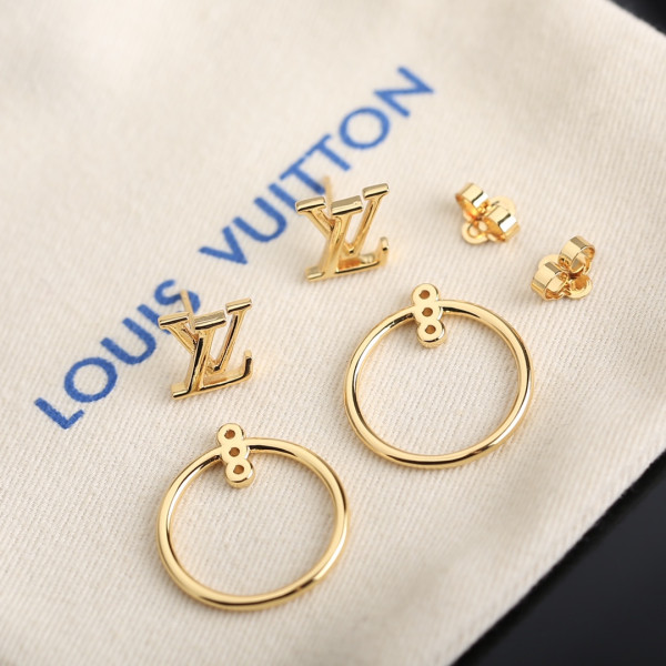 l**is V*t*n earrings