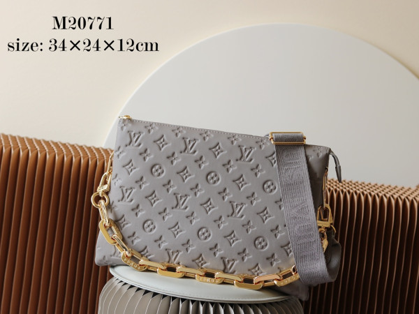 l**is V*t*n coussin mm-34*24*12cm