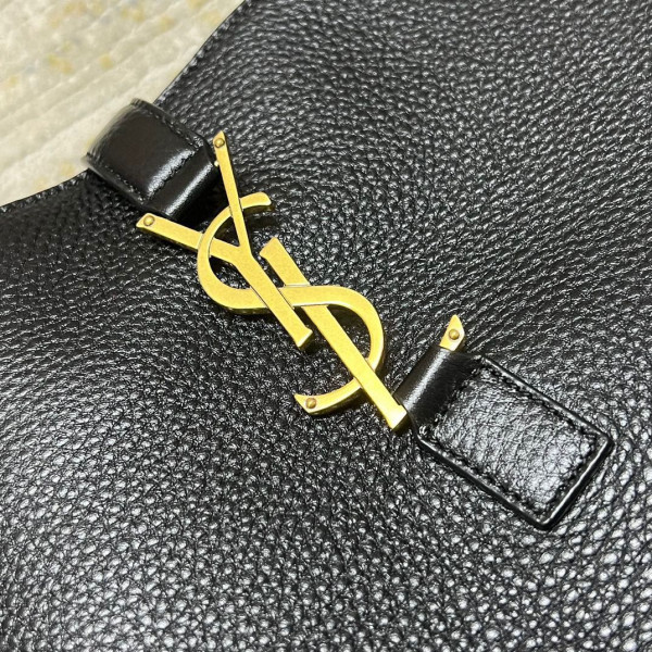 YSL BEA IN GRAINED LEATHER