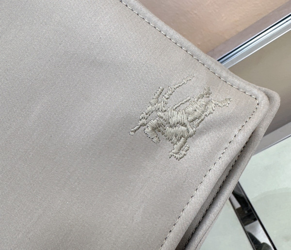 B**rry trench tote