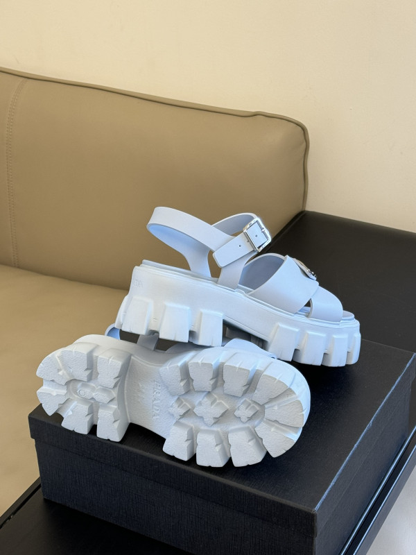 Pra*a sandals