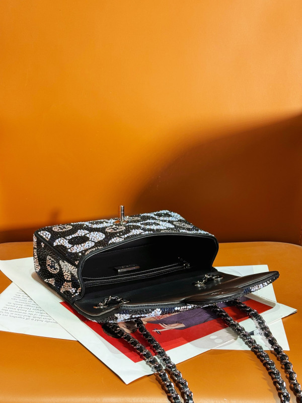 CL FLAP BAG 20CM