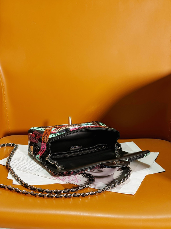 CL FLAP BAG 20CM