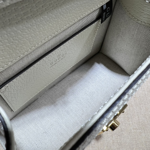 G*u*i gg matelassÉ small top handle bag