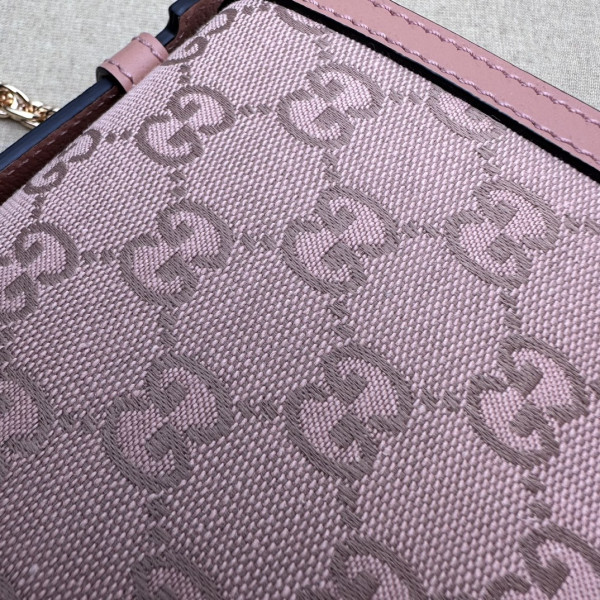 G*u*i gg matelassÉ small top handle bag