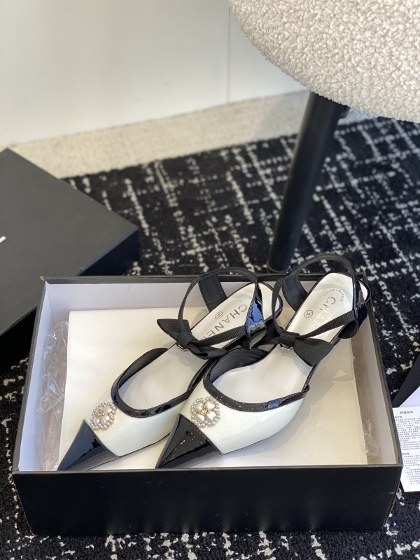 CL SANDALS