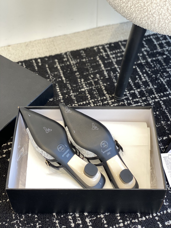 CL SANDALS