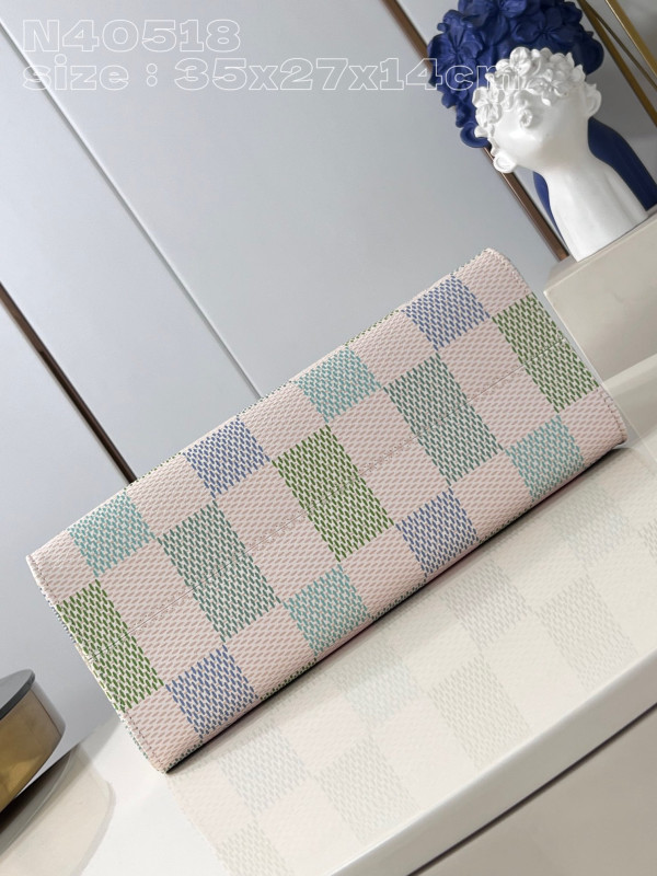 l**is V*t*n onthego mm-35*27*14cm